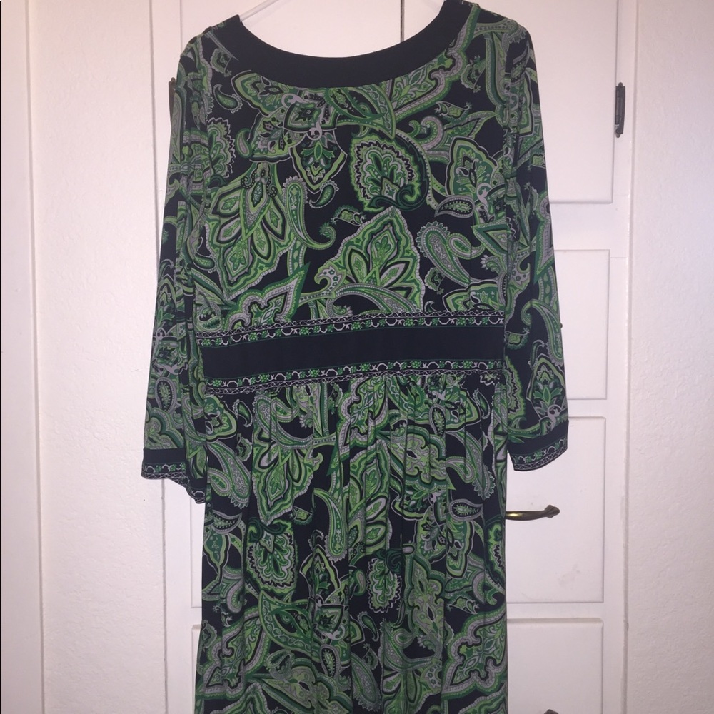 Dress - Picture 2 of 4